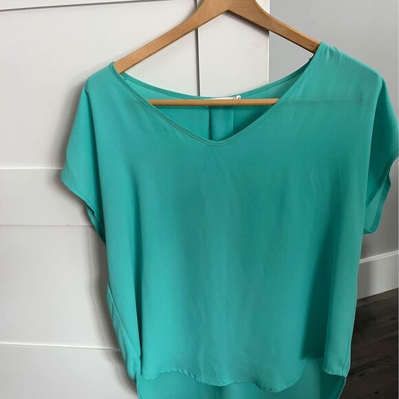 Lot Of 7 Womens Short Sleeve Shirts/Tanks Shirts American Eagle Lush Fila Small - Picture 3 of 10